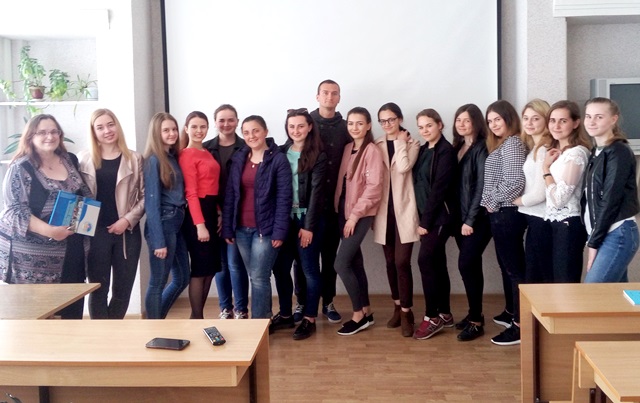 Загальне фото усіх учасників дійства.j